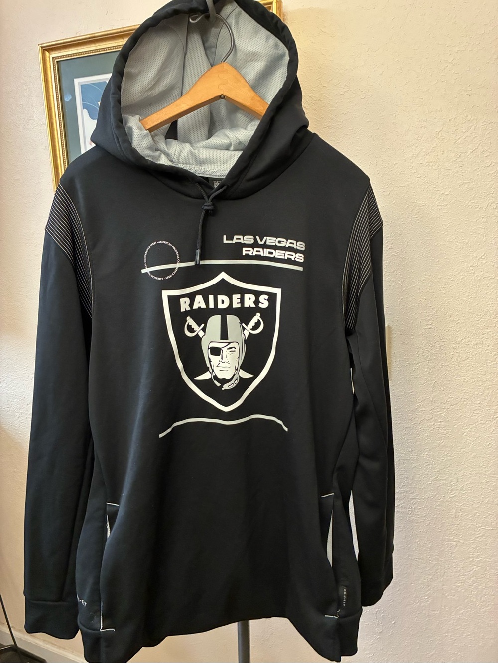 Las Vegas Raiders Black Pullover Hoodie